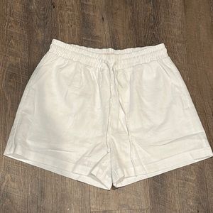 Cotton Bleau - White Linen Shorts - Size L